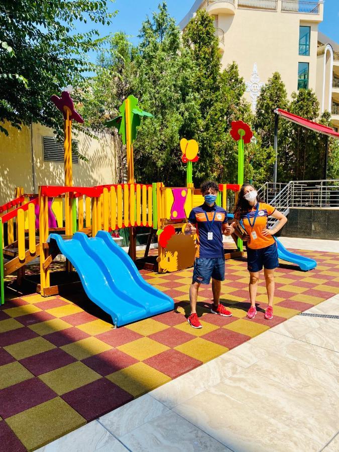 Planeta Hotel & Aquapark Free Beach Access Sunny Beach Ngoại thất bức ảnh Playground at the school