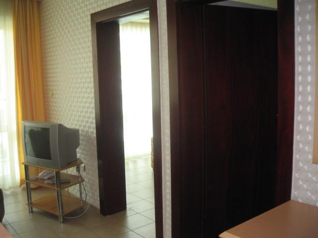 Planeta Hotel & Aquapark Free Beach Access Sunny Beach Phòng bức ảnh A pocket door