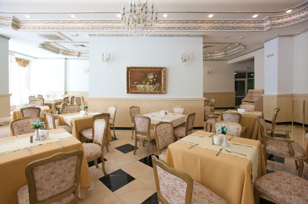 Planeta Hotel & Aquapark Free Beach Access Sunny Beach Ngoại thất bức ảnh Restaurant